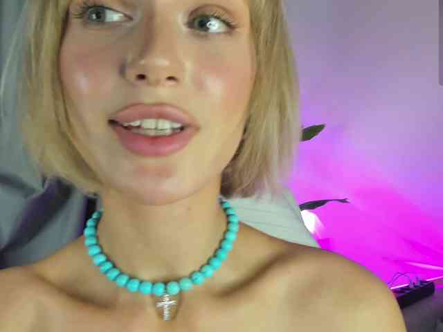 IceStrawberry webcam