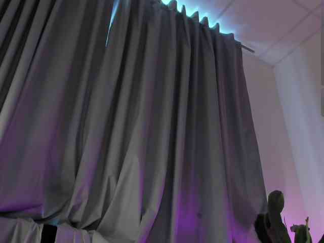 IceStrawberry webcam