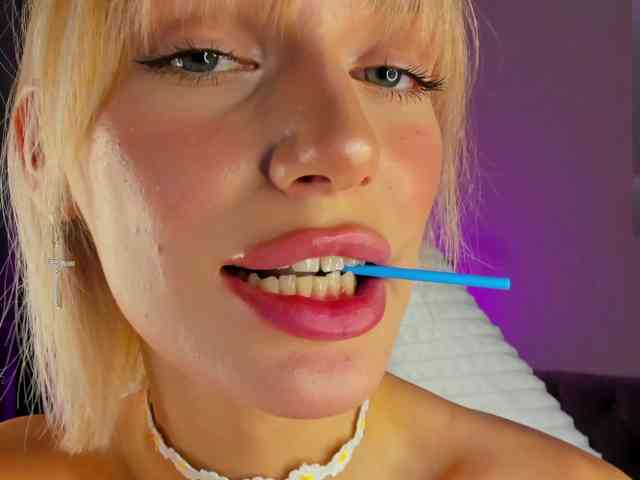 IceStrawberry webcam