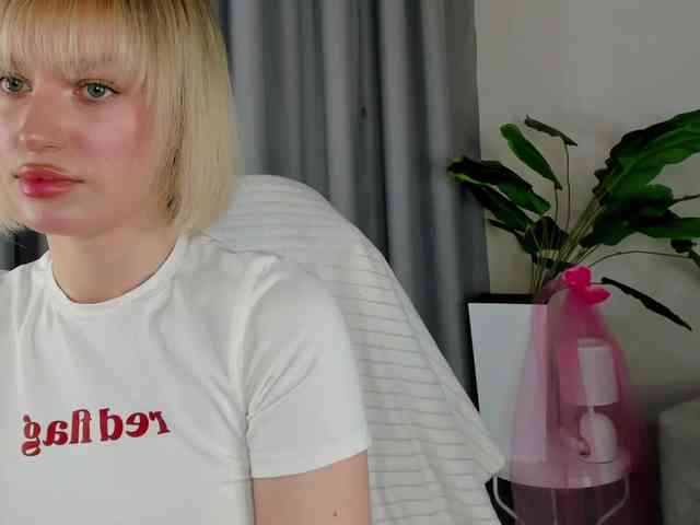 IceStrawberry webcam