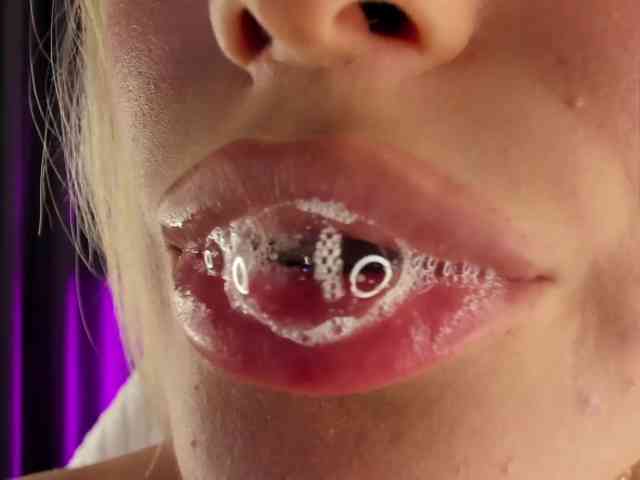 IceStrawberry