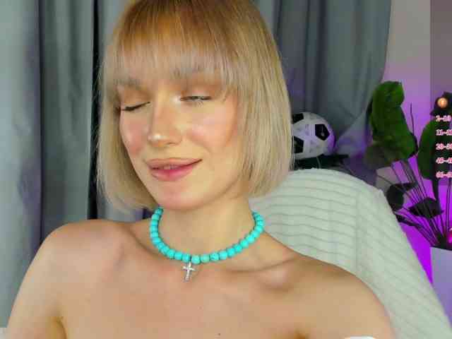 IceStrawberry Sex Cam Show