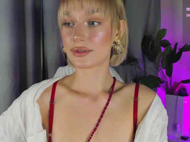 IceStrawberry Sex Cam Show
