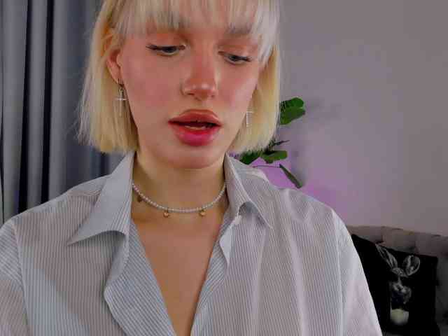 IceStrawberry webcam