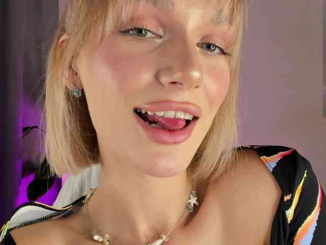 IceStrawberry webcam