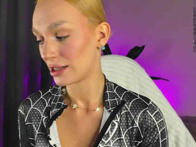 IceStrawberry webcam