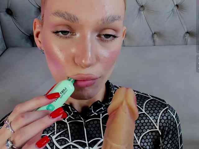 IceStrawberry webcam