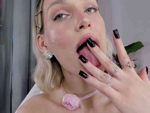 IceStrawberry webcam