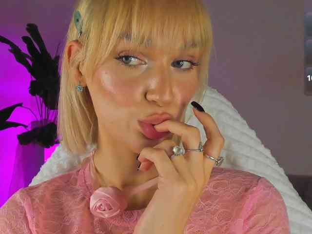 IceStrawberry webcam
