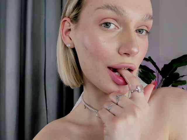 IceStrawberry webcam