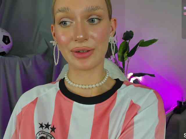 IceStrawberry webcam
