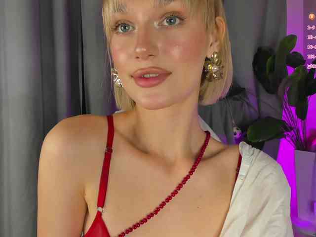 IceStrawberry Sex Cam Show