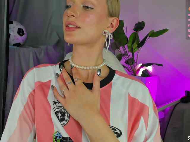 IceStrawberry webcam