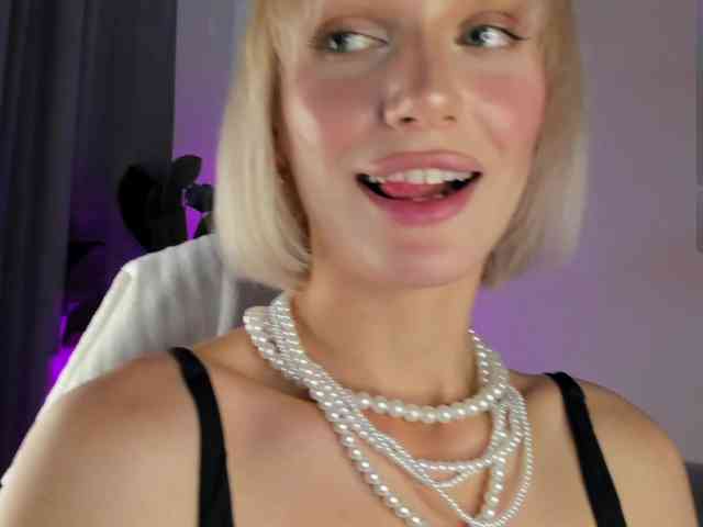 IceStrawberry webcam