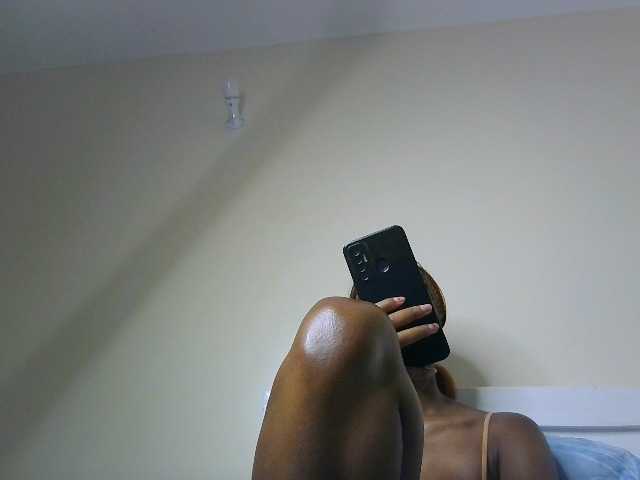 Sexypetiteher live cam on BongaCams