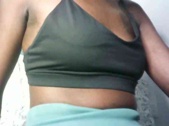 Sexypetiteher webcam
