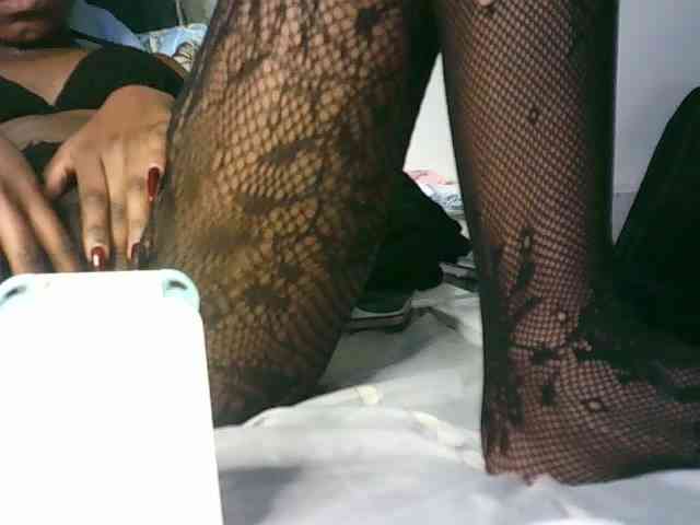 Model: Sexypetiteher