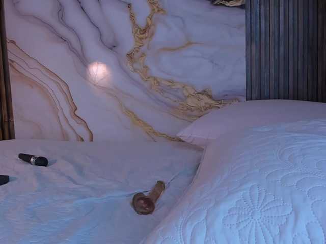 king-lovely-horny live cam on BongaCams