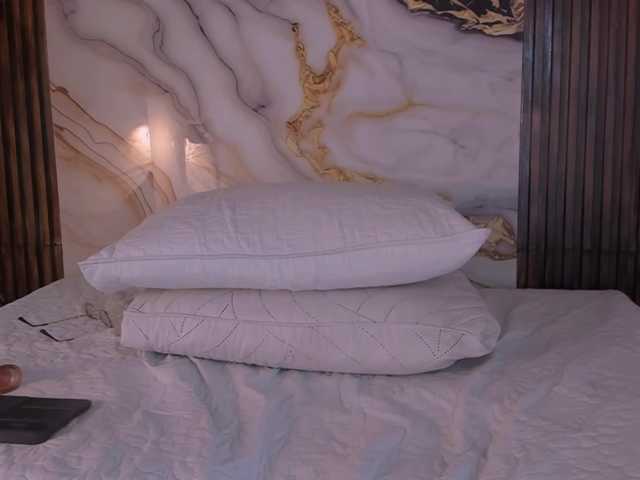 king-lovely-horny live cam on BongaCams