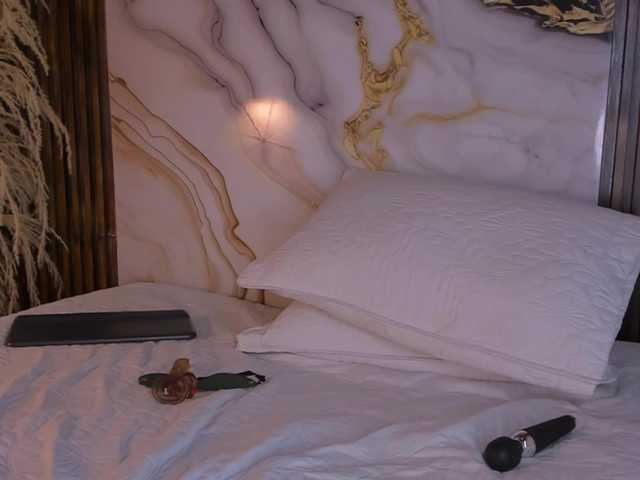 king-lovely-horny live cam on BongaCams