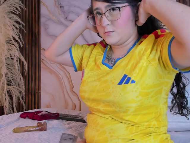 king-lovely-horny live cam on BongaCams
