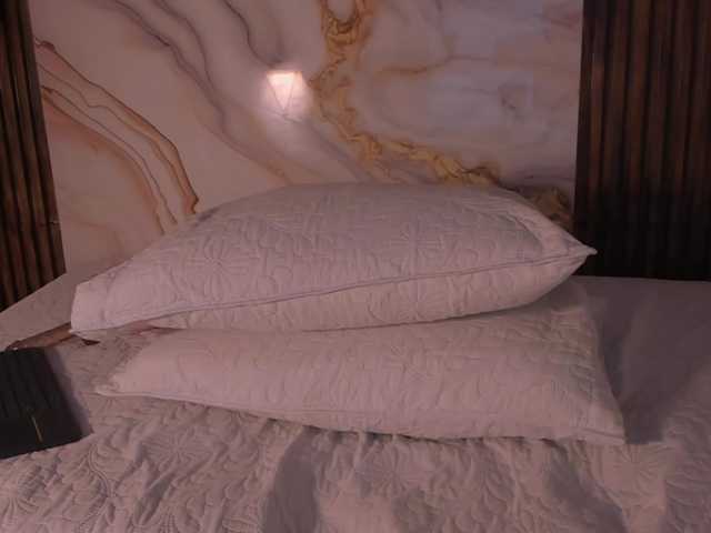 king-lovely-horny live cam on BongaCams