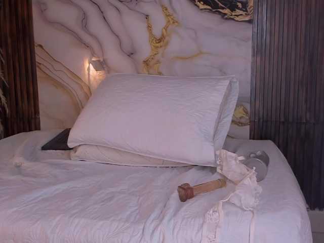 king-lovely-horny live cam on BongaCams