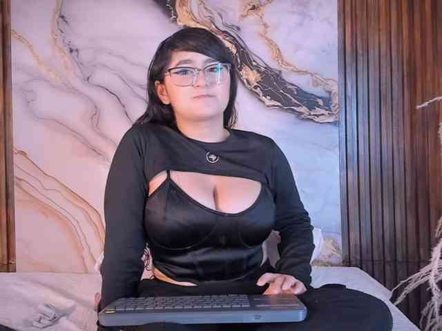 king-lovely-horny
