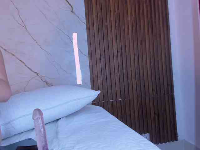 king-lovely-horn... Live Webcam on BongaCams