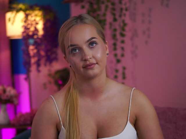 ElyssawetXX webcam