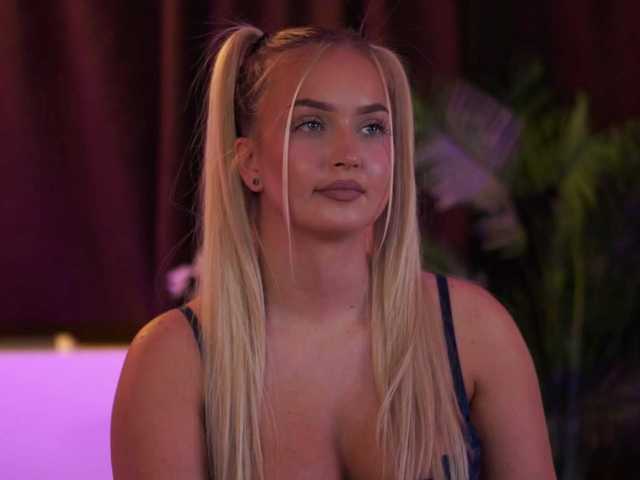 ElyssawetXX live cam on BongaCams