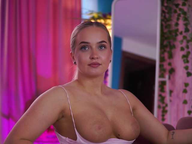 ElyssawetXX live cam on BongaCams