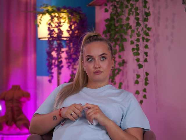 ElyssawetXX live cam on BongaCams