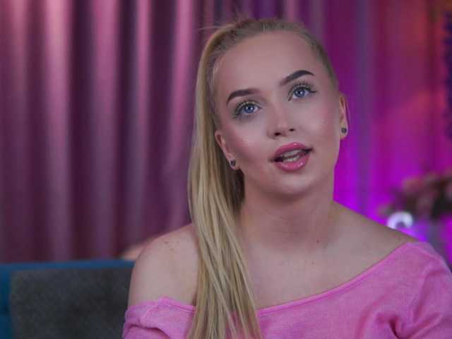 ElyssawetXX's BongaCams show and profile