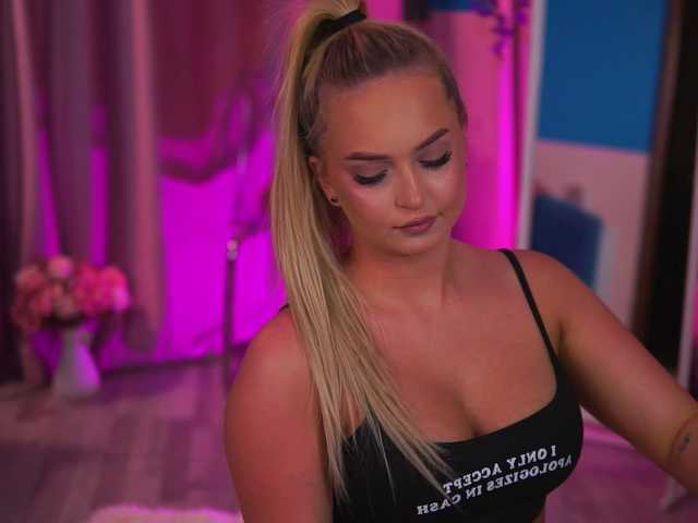 ElyssawetXX live cam on BongaCams