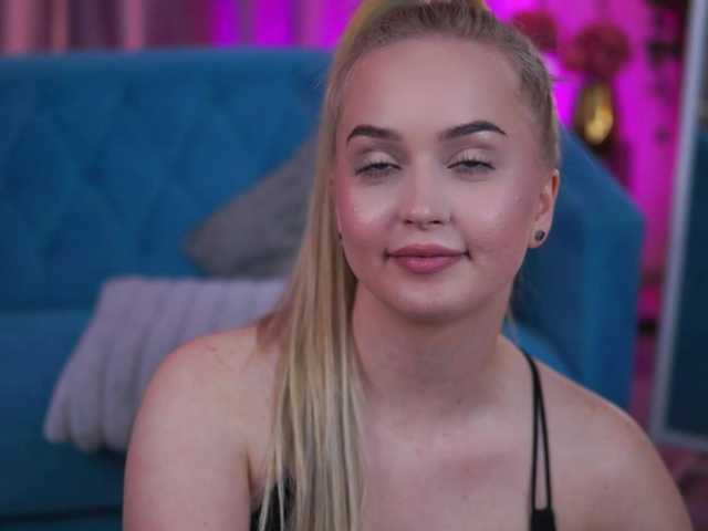 ElyssawetXX's BongaCams show and profile