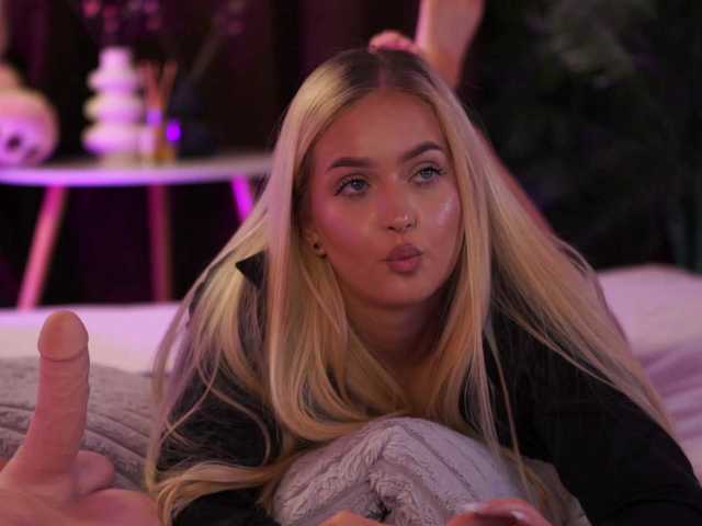 ElyssawetXX live cam