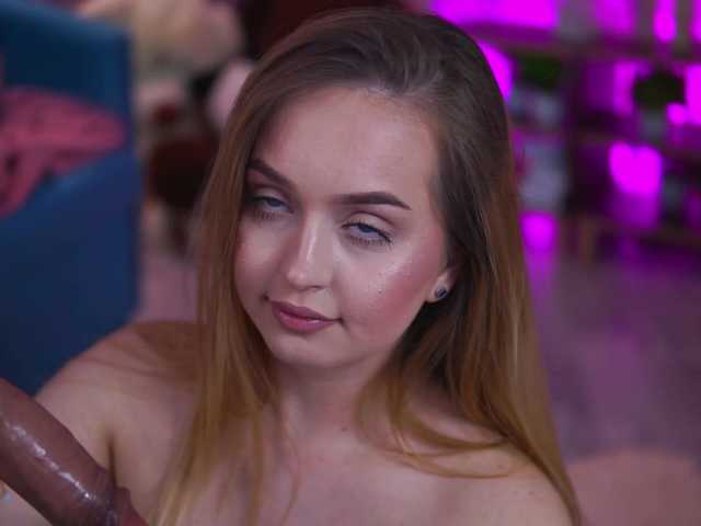 ElyssawetXX's BongaCams show and profile