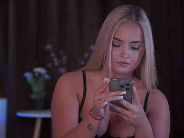 ElyssawetXX webcam