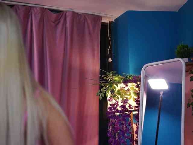 ElyssawetXX webcam