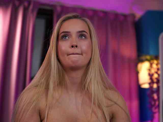 ElyssawetXX webcam