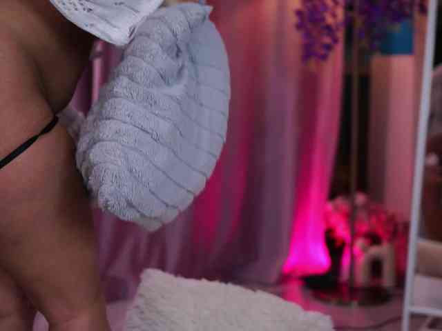 ElyssawetXX webcam