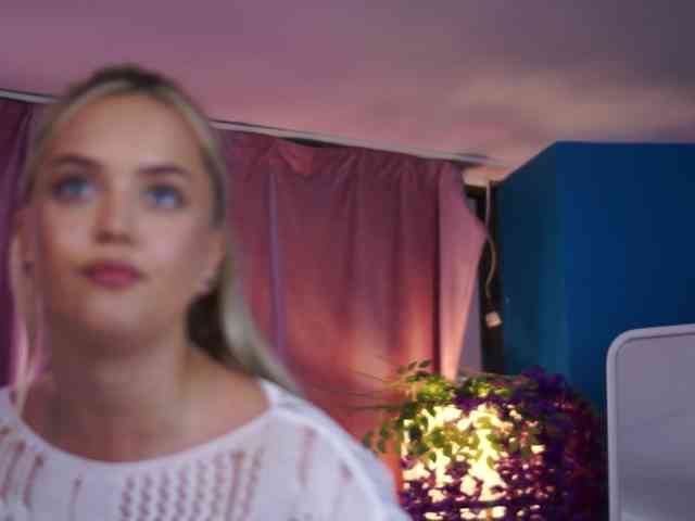ElyssawetXX webcam