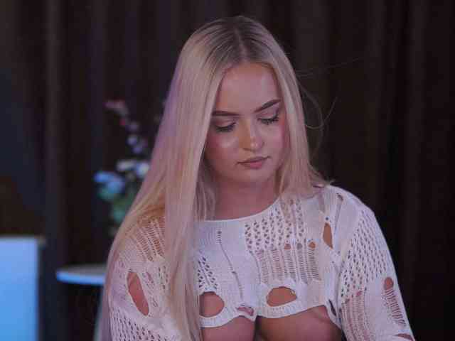 elyssawetxx's live room