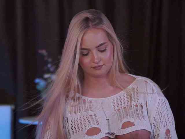 ElyssawetXX webcam