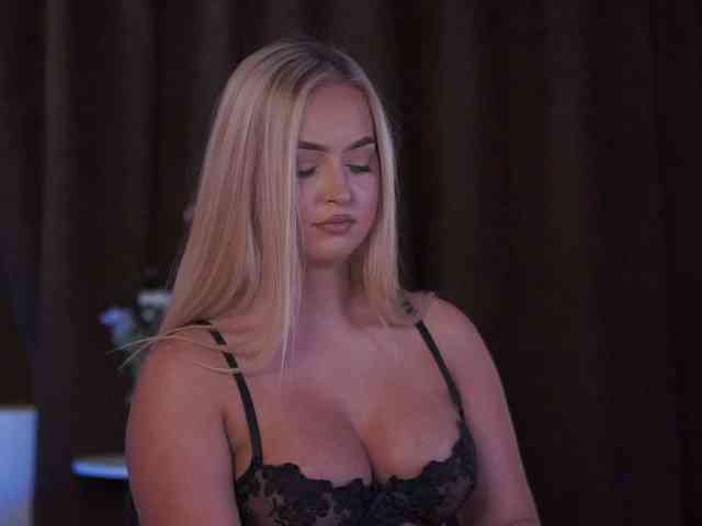 ElyssawetXX webcam