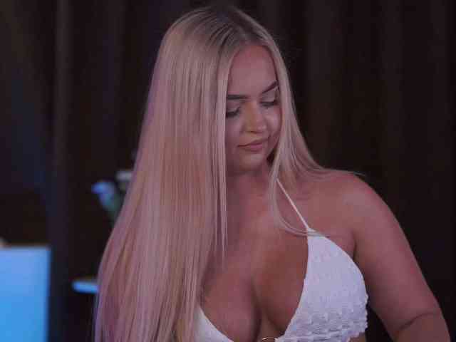 ElyssawetXX webcam