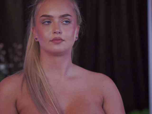 ElyssawetXX webcam