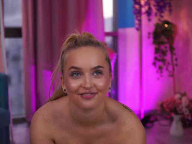 ElyssawetXX webcam