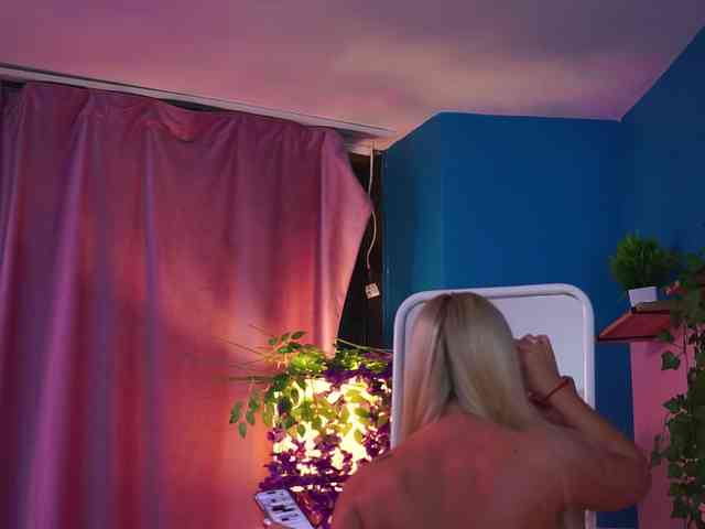 ElyssawetXX webcam